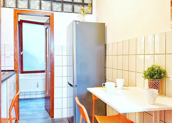 Zentrales 2-sz-apartment Nr 2 - Top-lage Am Hbf *